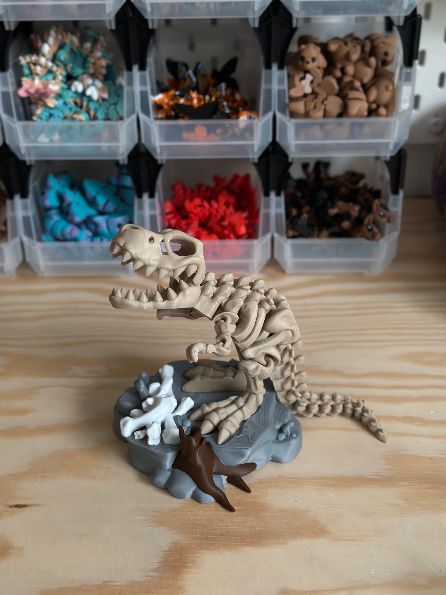 T-rex with rock stand 🦖🪨