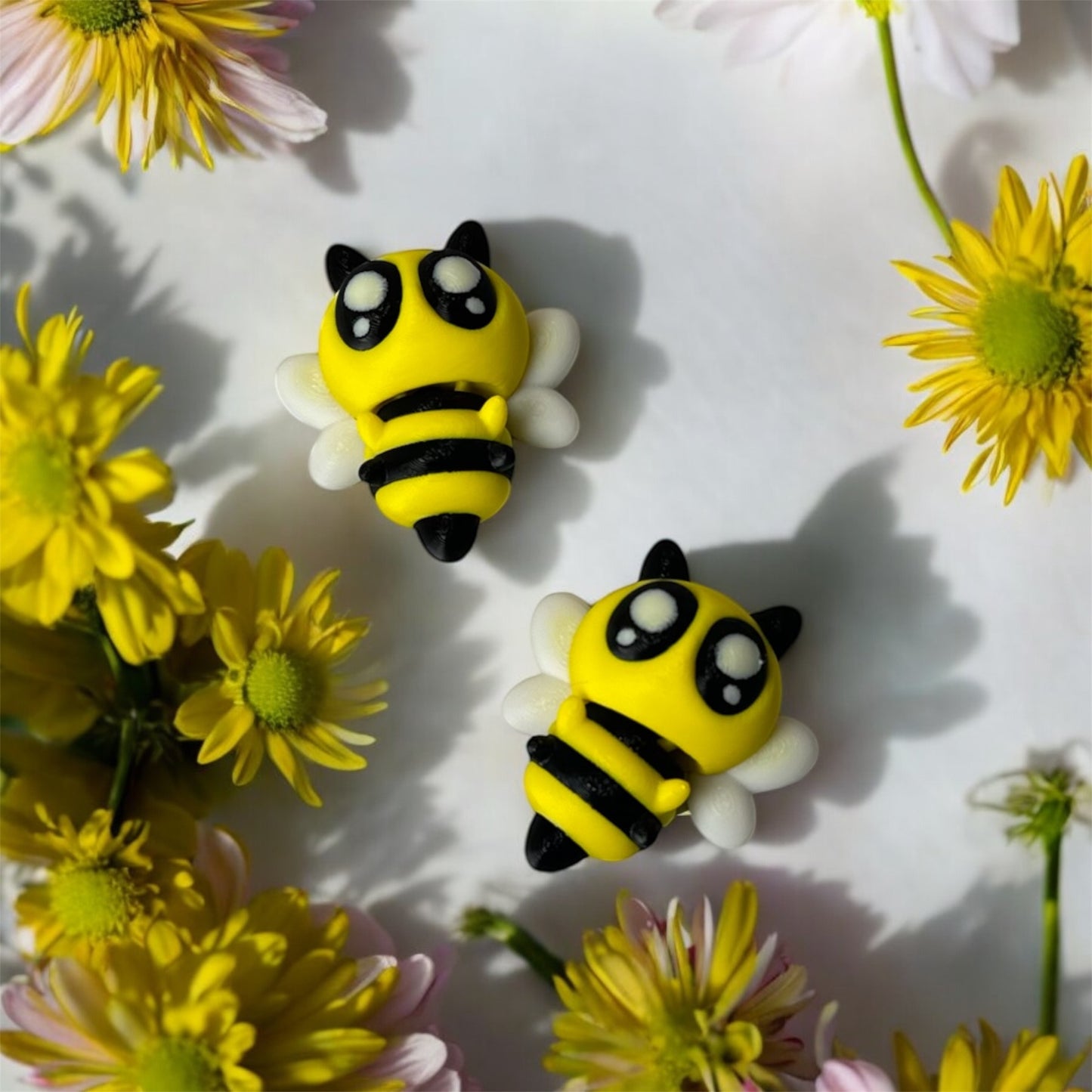 Tiny little bee 🐝