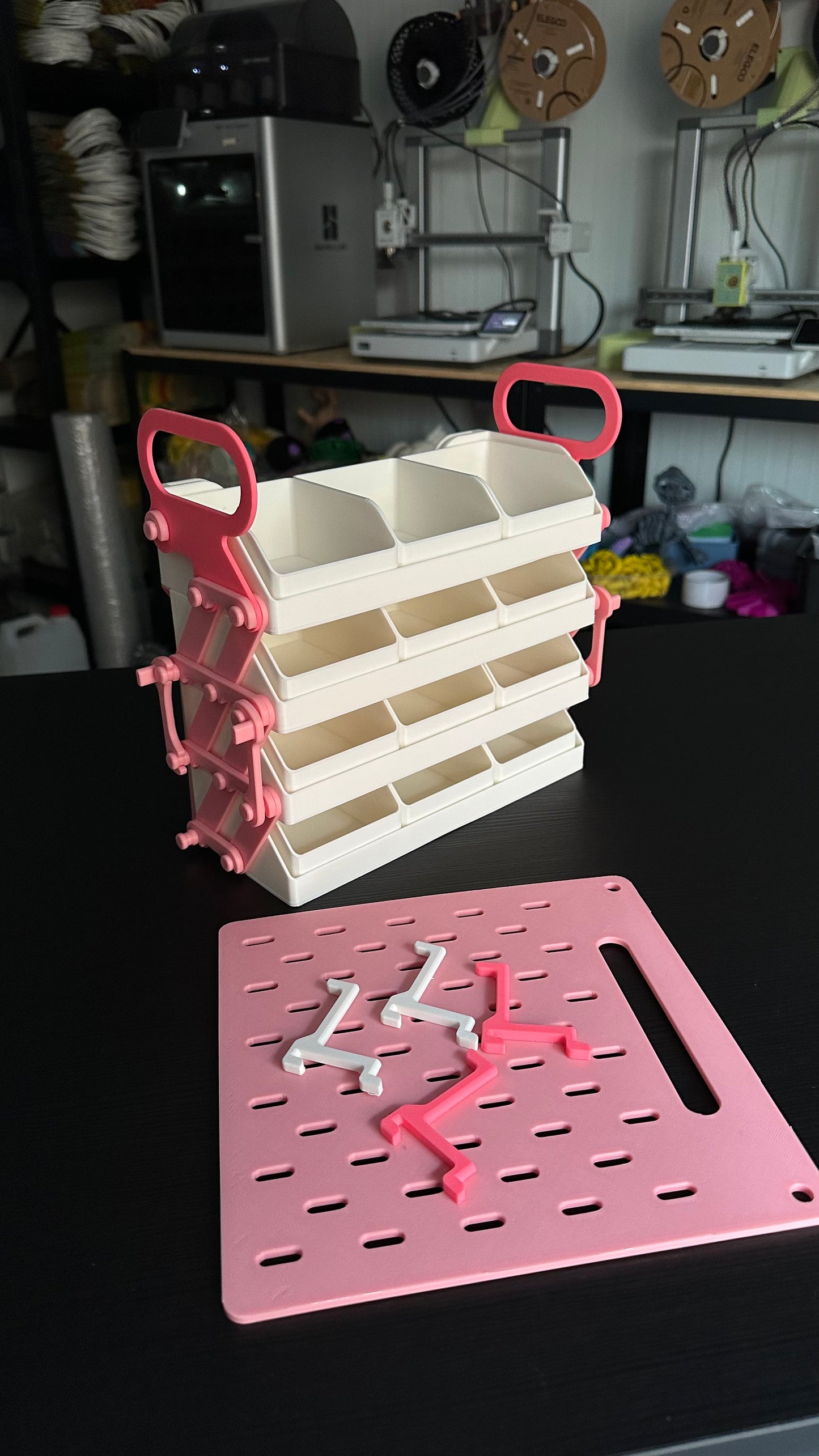 Display Organiser box pink and white